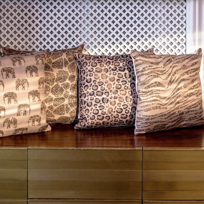 Интерьерная подушка Леопард 45х45 - купить Декоративные подушки по цене 2000.0