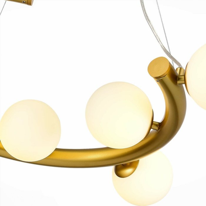 Светильник подвесной Asolo бело-золотого цвета - лучшие Подвесные люстры в INMYROOM