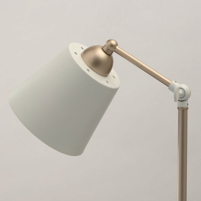 Настольная лампа Таун с белым плафоном - купить Настольные лампы по цене 6220.0