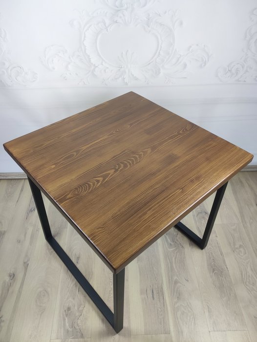 Стол обеденный Loft 60х60 со столешницей из массива сосны цвета темный дуб - купить Обеденные столы по цене 11716.0