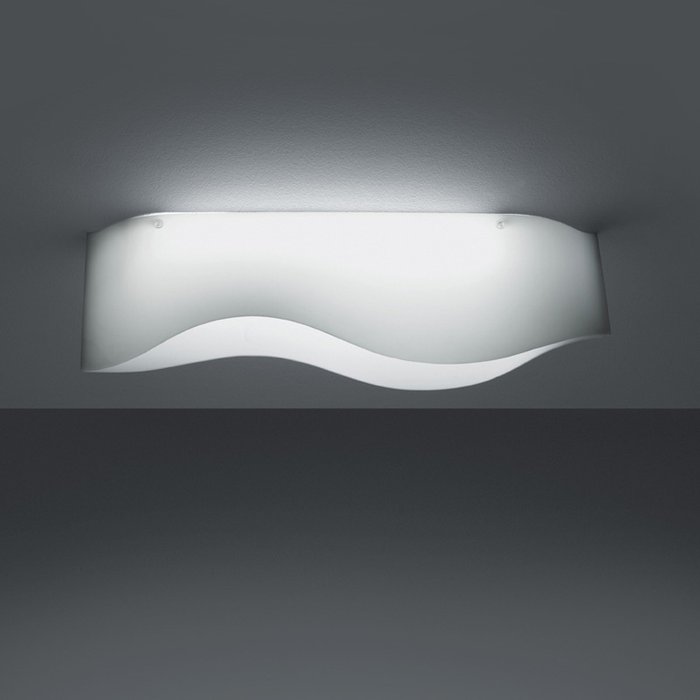 Потолочный светильник Artemide "Zeffiro" с плафоном из пластика