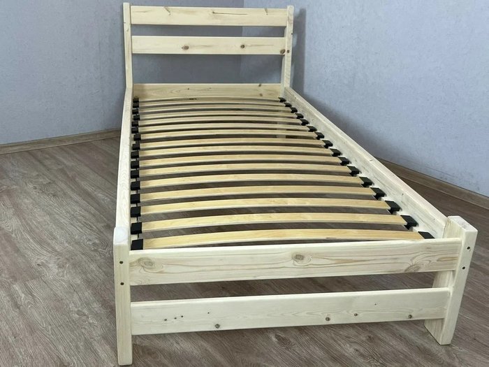 Кровать Мишка сосновая с ортопедическим основанием 90х190 бежевого цвета - лучшие Кровати для спальни в INMYROOM