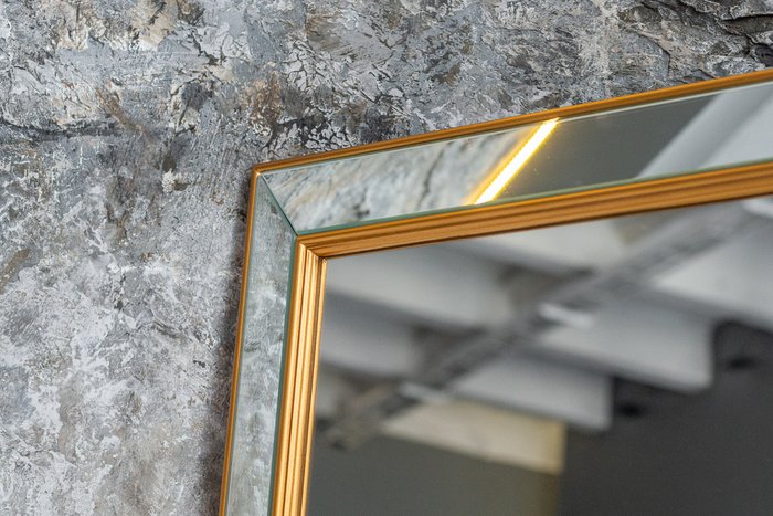 Зеркало напольное Mirage в раме золотого цвета - лучшие Напольные зеркала в INMYROOM