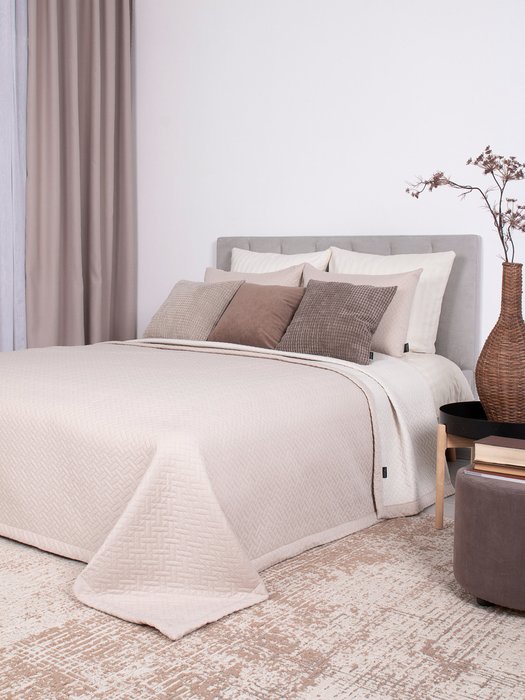 Декоративная подушка Civic Cream кремового цвета - лучшие Декоративные подушки в INMYROOM