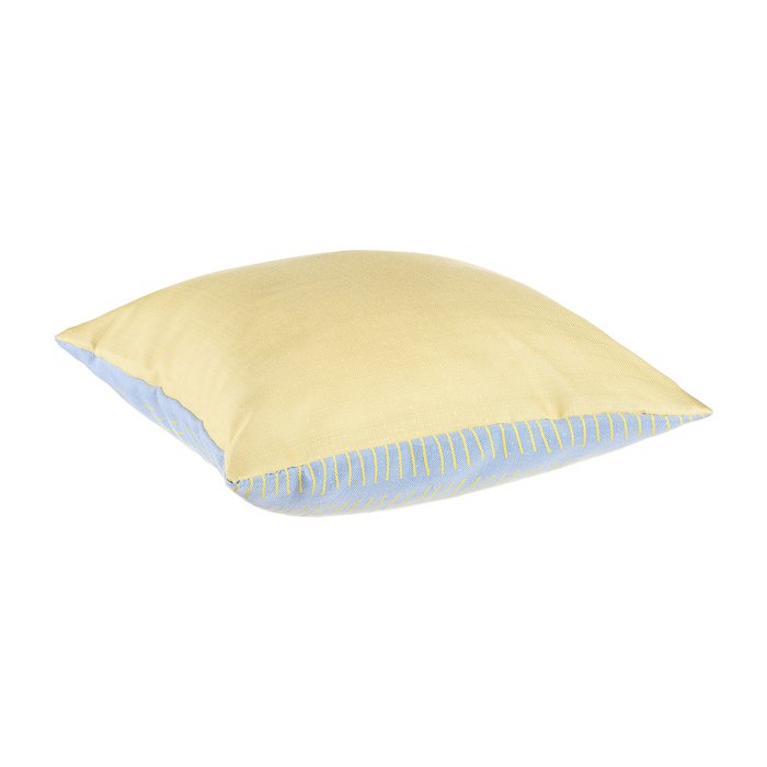 Декоративная подушка Mcny 40х40 желто-голубого цвета - лучшие Декоративные подушки в INMYROOM
