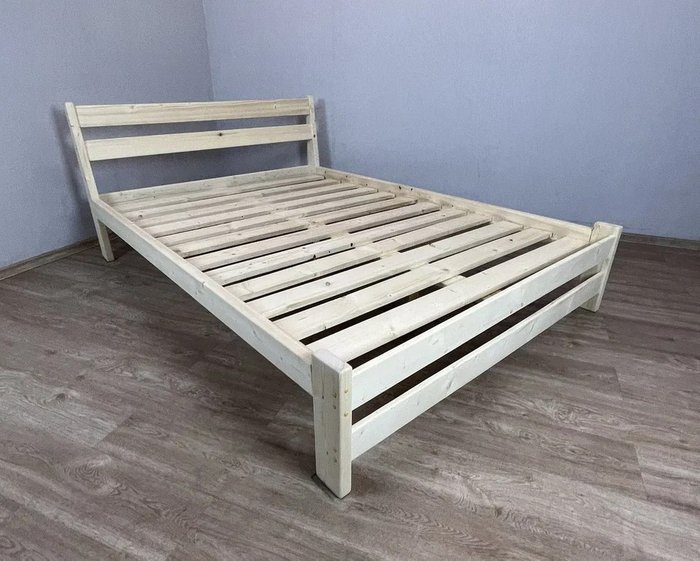 Кровать Мишка сосновая усиленная 180х200 бежевого цвета - лучшие Кровати для спальни в INMYROOM