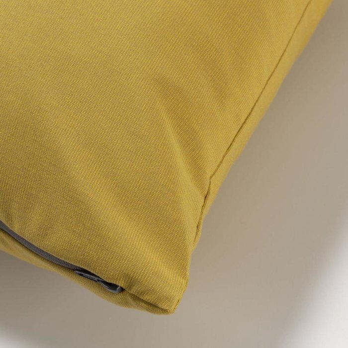 Чехол для подушки Mustard-yellow Nedra желтого цвета - купить Чехлы для подушек по цене 2690.0