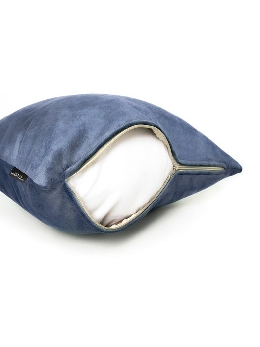 Декоративная подушка Nevada Navi 45х45 синего цвета - лучшие Декоративные подушки в INMYROOM