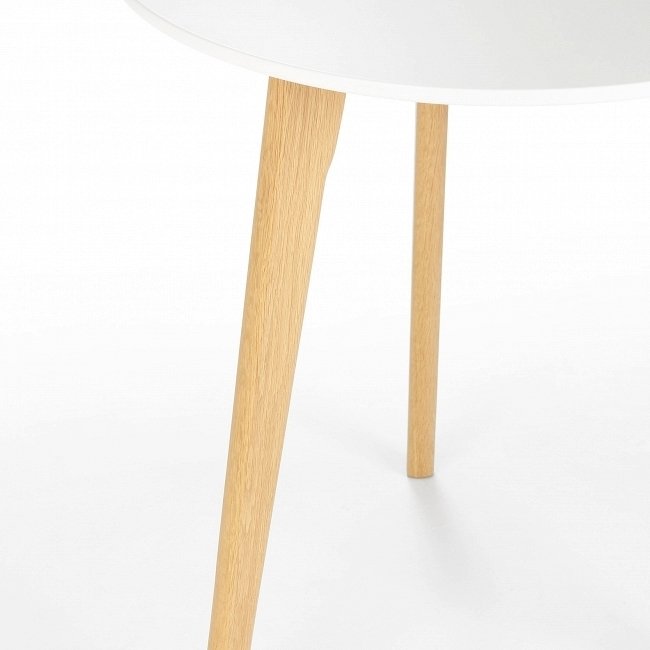 Небольшой обеденный стол Knox с ножками из американского белого дуба - купить Кофейные столики по цене 10815.0