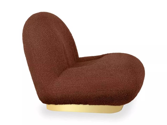 Кресло Pacha Wood коричневого цвета с золотым основанием - лучшие Интерьерные кресла в INMYROOM