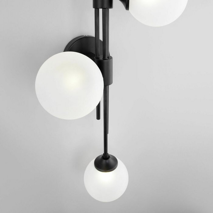 Настенный светильник со стеклянными плафонами 50383/3 черный Volver - купить Бра и настенные светильники по цене 12600.0