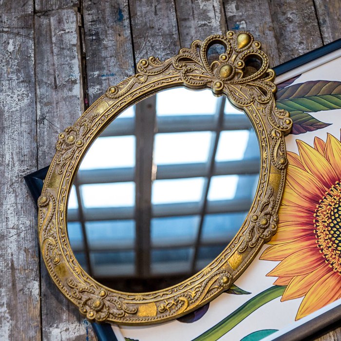 Настенное зеркало Пальметто в золотой раме - лучшие Настенные зеркала в INMYROOM