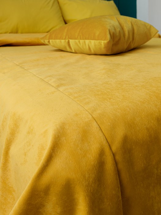 Покрывало Duo romance 230x240 желтого цвета - лучшие Покрывала в INMYROOM