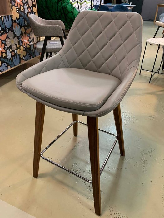 Стул полубарный Joan серого цвета - купить Барные стулья по цене 7294.0