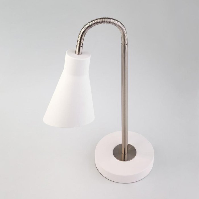 Настольная лампа Pronto из металла - купить Рабочие лампы по цене 2088.0
