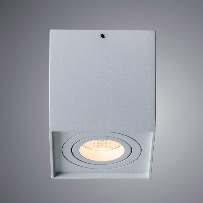 Потолочный светильник Factor белого цвета - купить Потолочные светильники по цене 2340.0