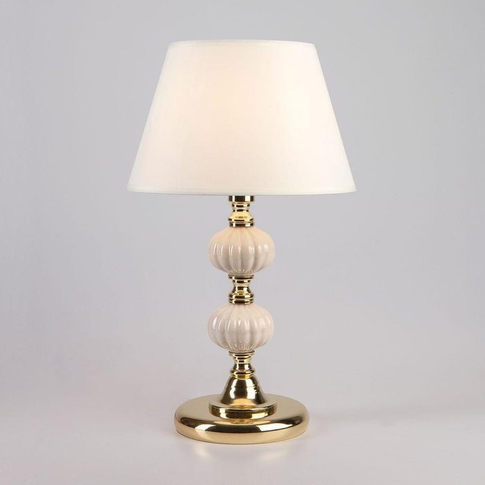Настольная лампа Mella с белым абажуром