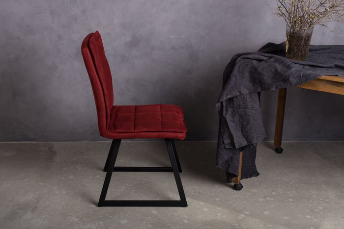 Стул Gidor бордового цвета с черными ножками - купить Обеденные стулья по цене 8590.0