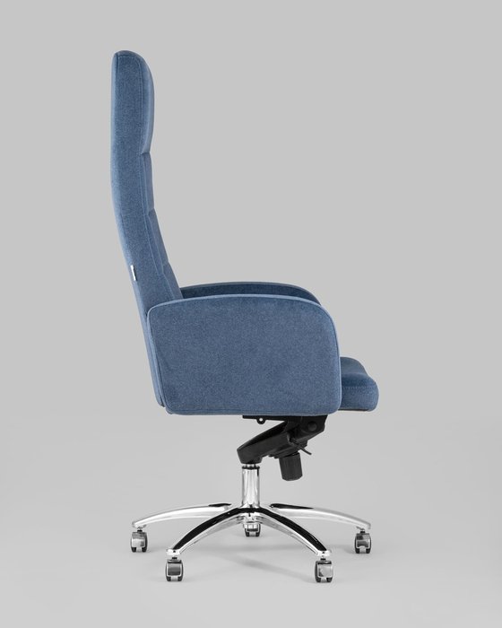 Кресло руководителя Лестер темно-синего цвета - лучшие Офисные кресла в INMYROOM