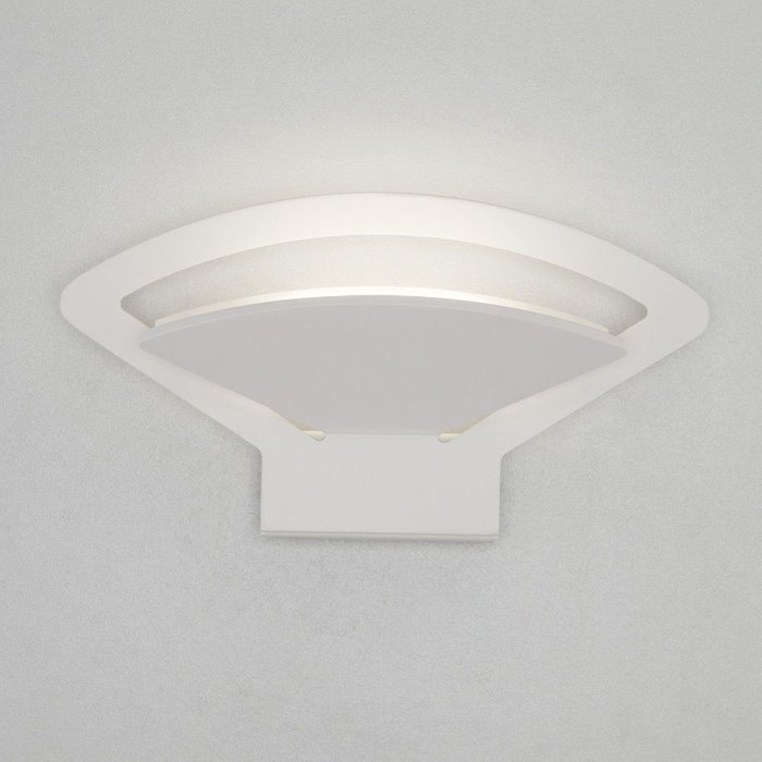 Настенный светодиодный светильник Pavo LED белый Pavo LED белый (MRL LED 1009) - купить Бра и настенные светильники по цене 1050.0