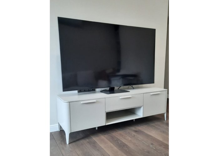 Тумба под ТВ Type M светло-серого цвета - лучшие Тумбы для ТВ в INMYROOM