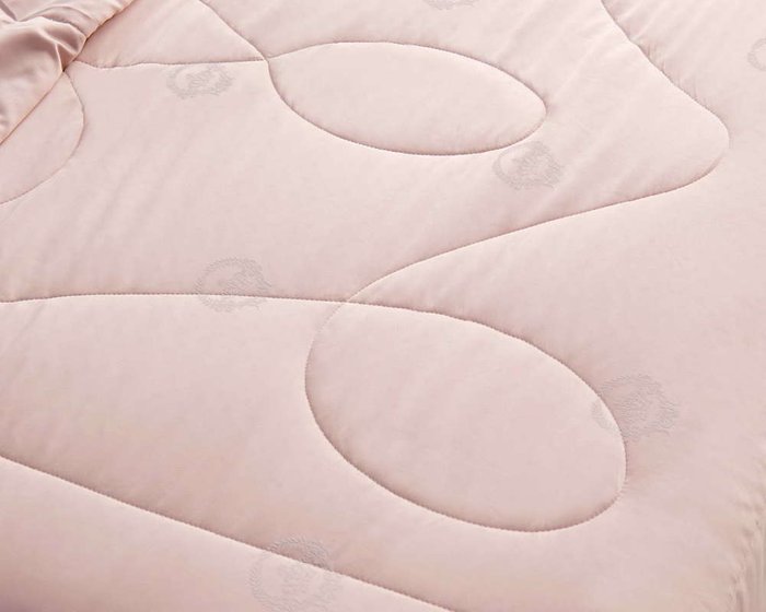 Одеяло Шарлиз 160х220 карамельного цвета - купить Одеяла по цене 7840.0