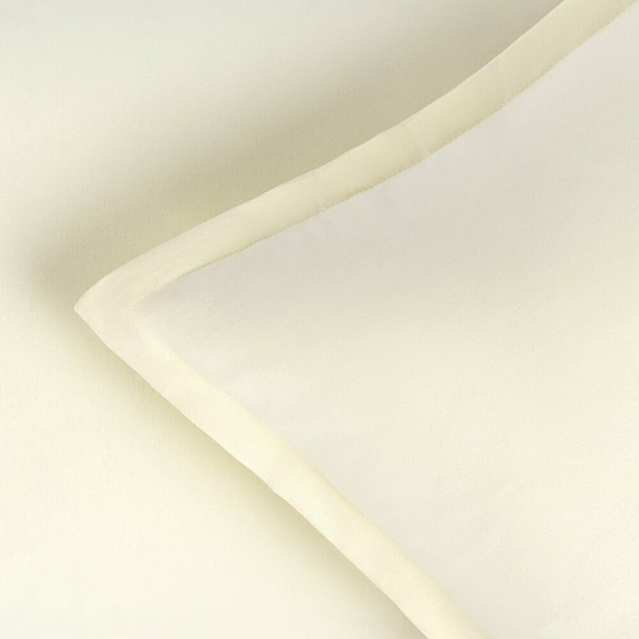 Трикотажное одеяло Роланд 155х215 кремового цвета - лучшие Одеяла в INMYROOM
