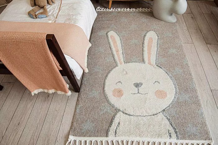 Ковер детский Rabbit 120х180 бежевого цвета - лучшие Ковры в INMYROOM