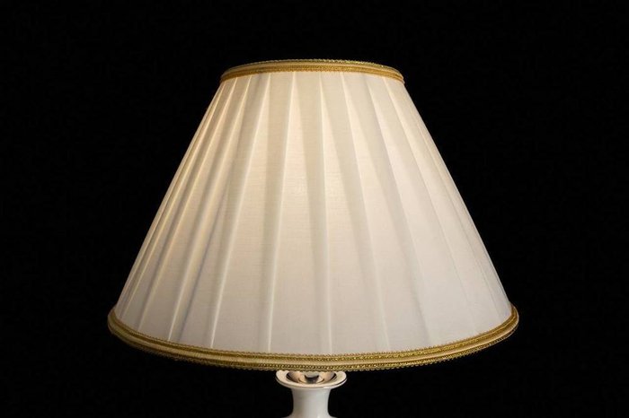 Настольная лампа Maytoni "Felicita" - купить Настольные лампы по цене 3555.0