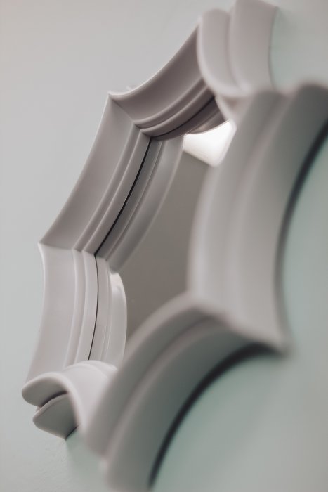 Зеркало настенное декоративное Турин белого цвета - купить Настенные зеркала по цене 537.0