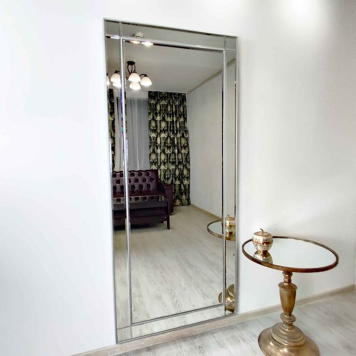 Настенное зеркало Vienna 80x180 в раме золотого цвета  - лучшие Настенные зеркала в INMYROOM