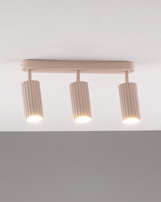 Спот Cora V11777-3C бежевого цвета - лучшие Накладные споты в INMYROOM