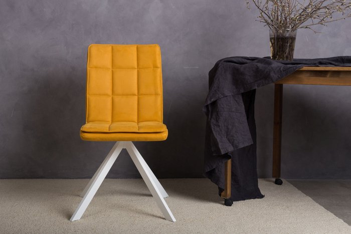 Стул Vela горчичного цвета  - купить Обеденные стулья по цене 8890.0
