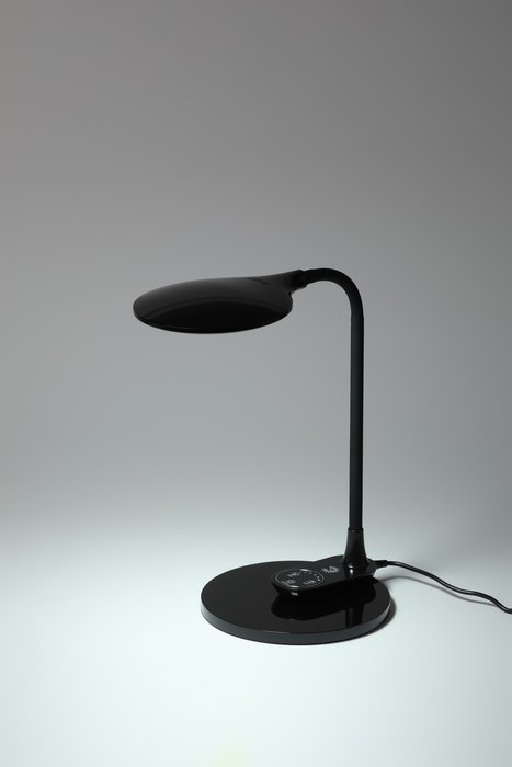 Настольная лампа NLED-498 Б0052775 (пластик, цвет черный) - лучшие Рабочие лампы в INMYROOM