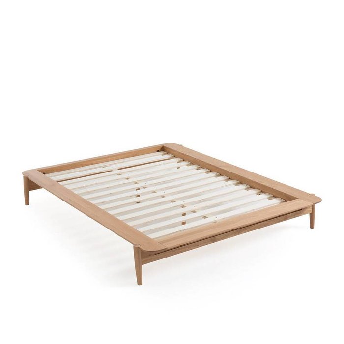 Кровать из массива дуба с кроватным основанием Jucca 140х190 бежевого цвета - лучшие Кровати для спальни в INMYROOM