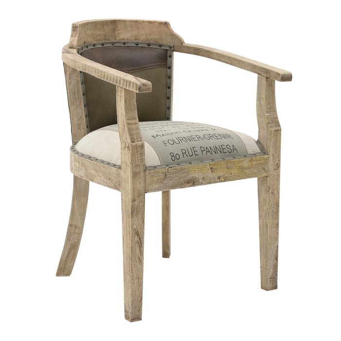 Кресло для отдыха с деревянными подлокотниками