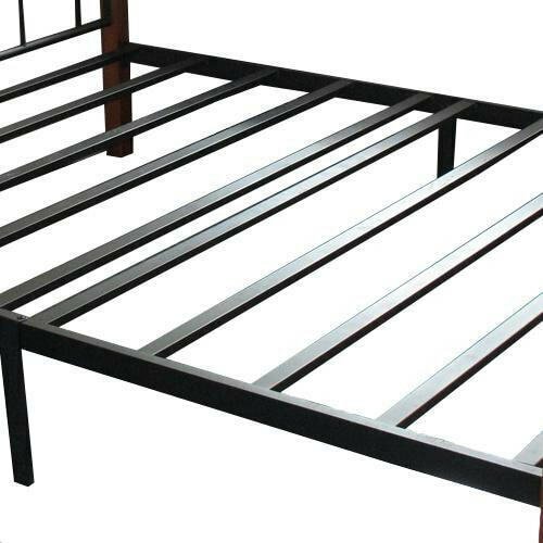 Кровать Middle 160х200 черно-коричневого цвета  - купить Кровати для спальни по цене 23760.0