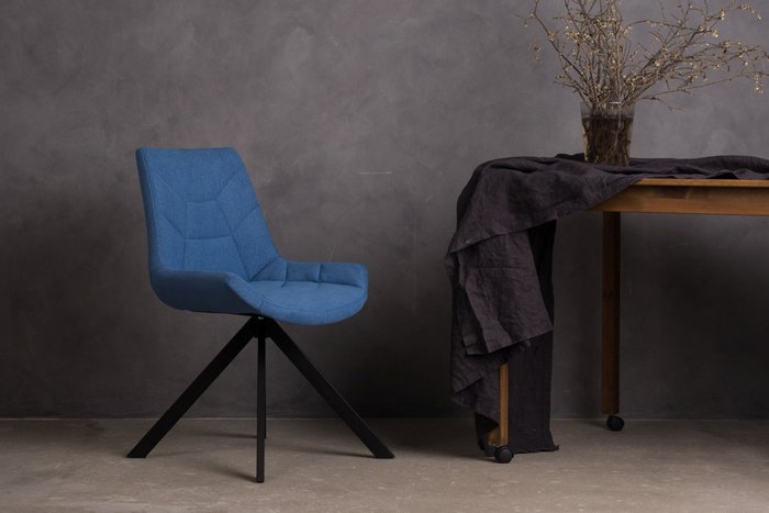 Стул Nembus синего цвета с черными ножками - купить Обеденные стулья по цене 7890.0