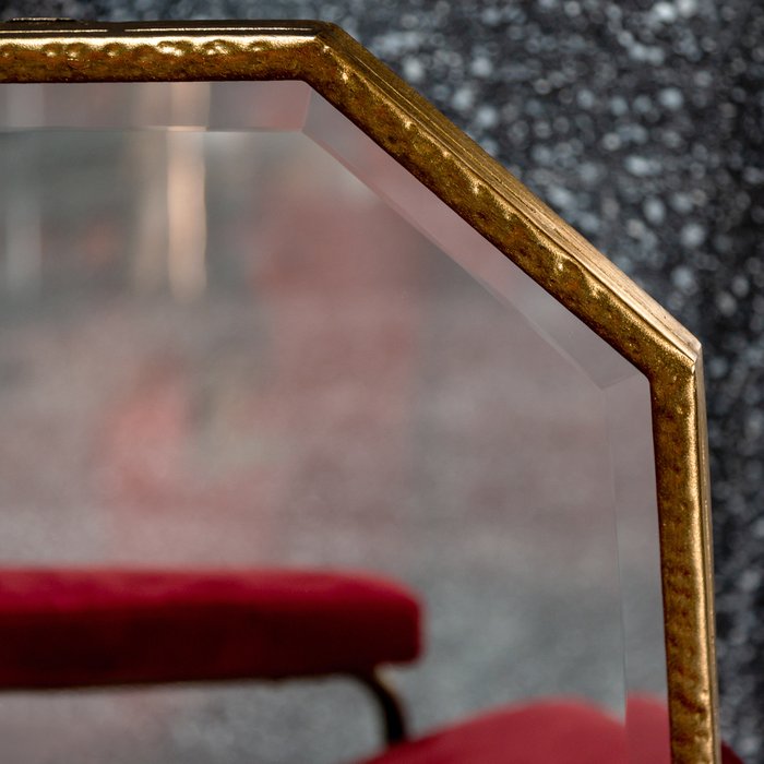 Настенное зеркало Люмьер золотого цвета - купить Настенные зеркала по цене 12500.0
