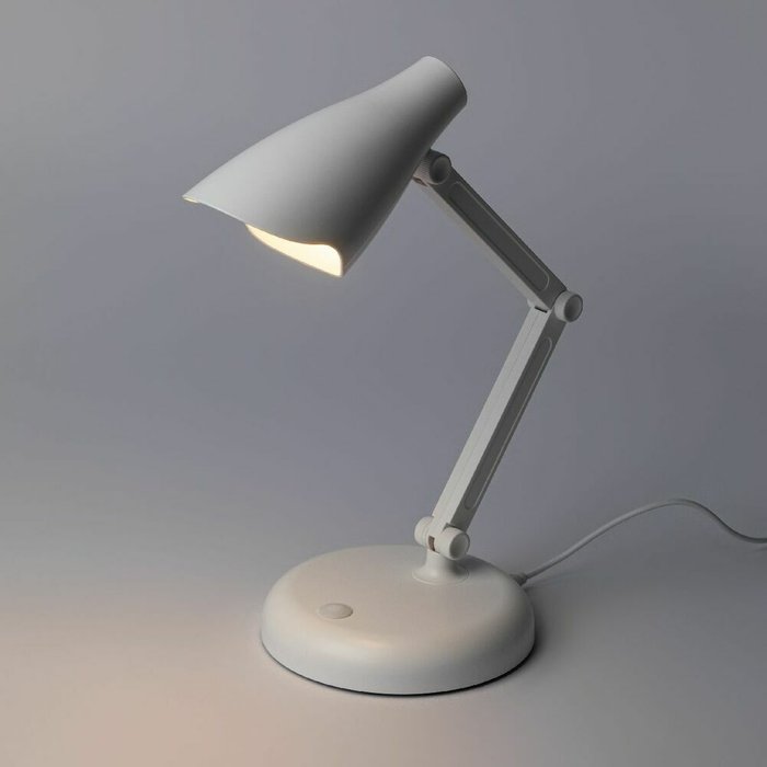 Настольная лампа NLED-515 Б0059845 (пластик, цвет белый) - купить Рабочие лампы по цене 850.0