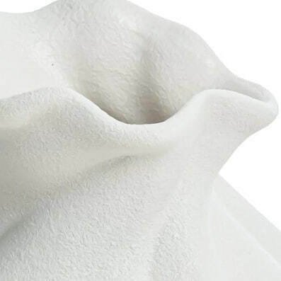 Керамическая ваза белого цвета - купить Вазы  по цене 1043.0