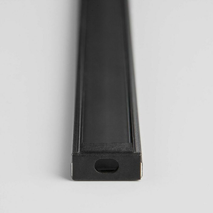 Накладной алюминиевый профиль для светодиодной ленты черного цвета - лучшие Профили для светодиодных лент в INMYROOM