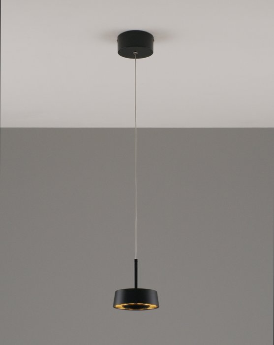 Подвесной светодиодный светильник Luma черного цвета - купить Подвесные светильники по цене 6390.0