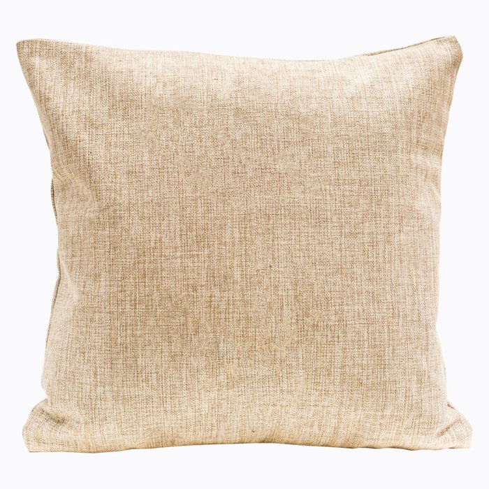 Интерьерная подушка Белоснежнонежный этюд 2 бежевого цвета - лучшие Декоративные подушки в INMYROOM