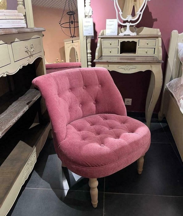 Кресло Бастиан малинового цвета - купить Интерьерные кресла по цене 44600.0