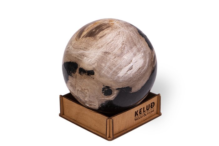 Декоративный шар из окаменелого дерева 383187 - купить Фигуры и статуэтки по цене 6180.0