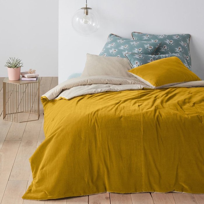 Покрывало Velvet из велюра желтого цвета 230x250 - купить Покрывала по цене 14249.0 Покрывало Velvet из велюра желтого цвета 230x250 - купить Покрывала по цене 14249.0