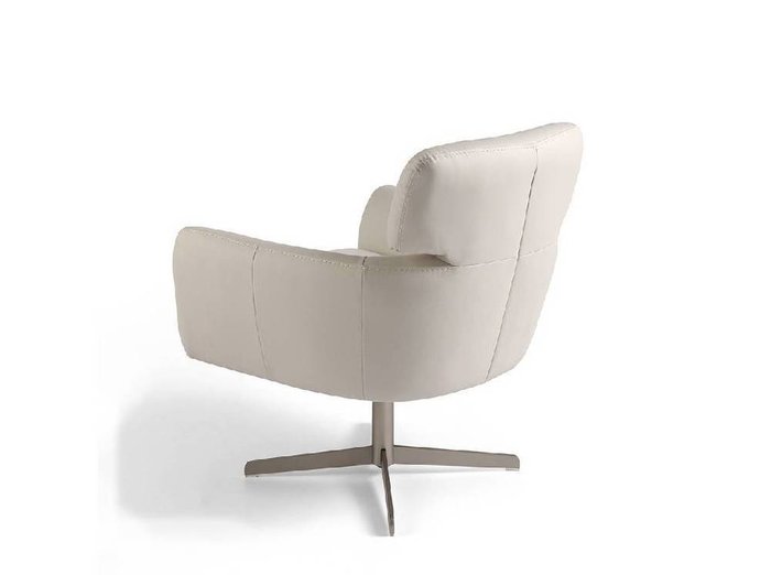Поворотное кресло белого цвета - лучшие Интерьерные кресла в INMYROOM