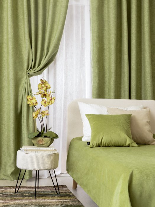 Декоративная подушка Bingo 45х45 зеленого цвета - лучшие Декоративные подушки в INMYROOM
