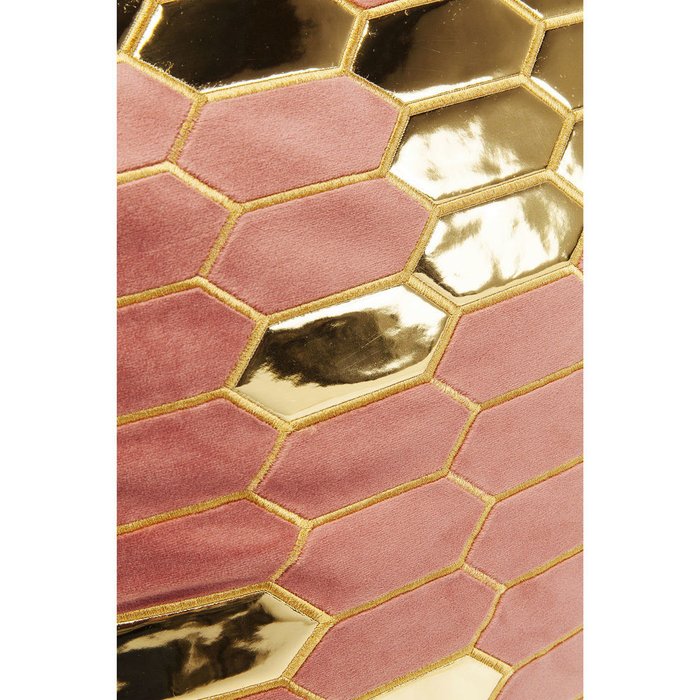 Подушка Honeycomb золотисто-розового цвета - лучшие Декоративные подушки в INMYROOM